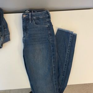 Hollister skinny jeans
